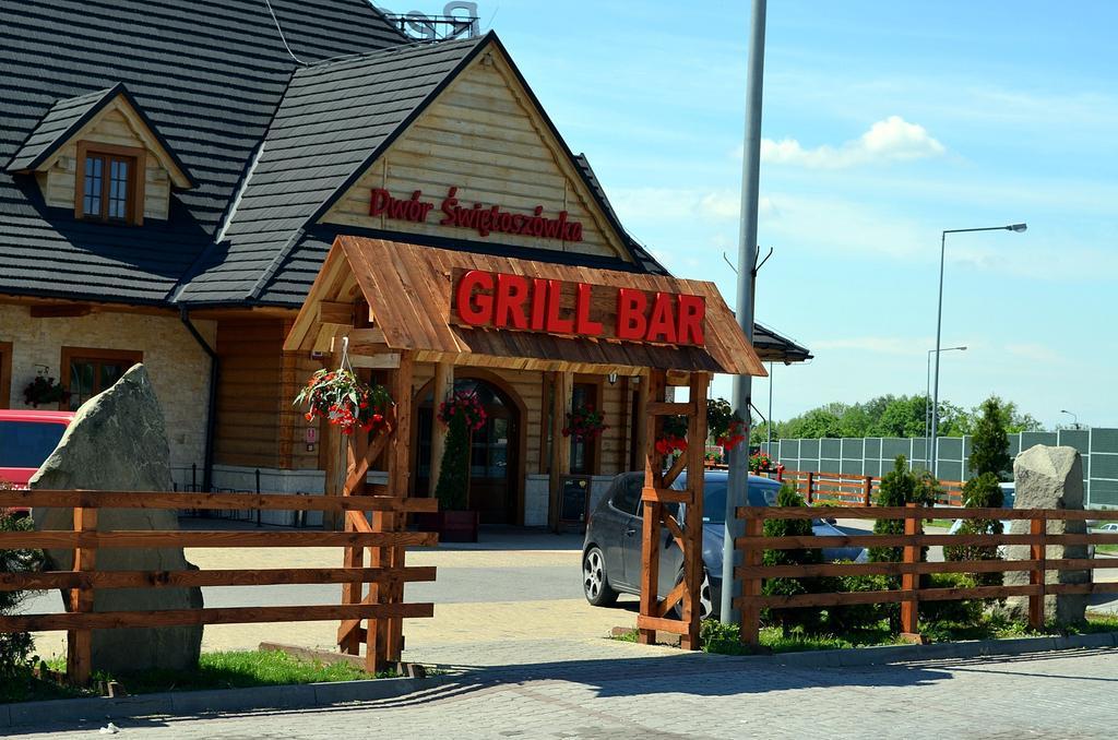Dwor Świętoszówka Exterior foto